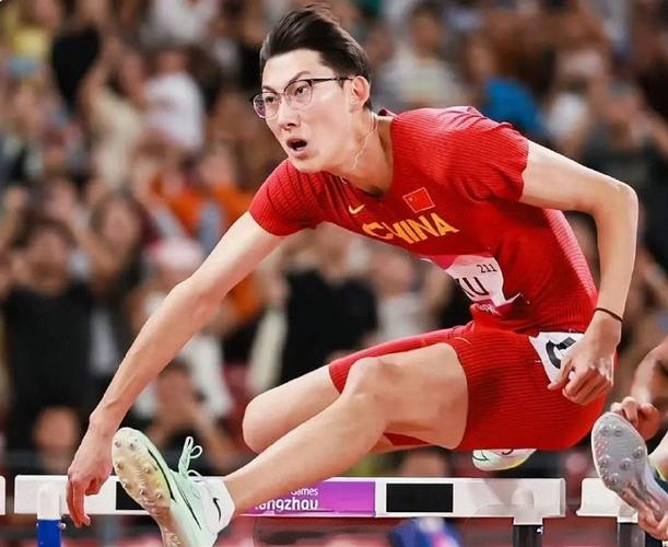 尊龙凯时：男子200米仰泳预赛，中国选手能否进入决赛？，200米仰泳纪录