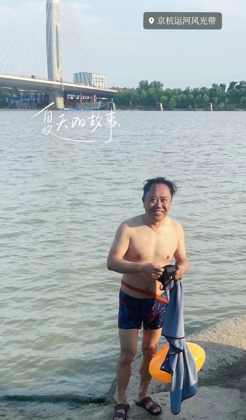 尊龙凯时人生就是博官网：男子100米自由泳决赛，顶尖选手的巅峰对决