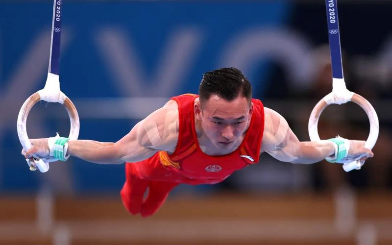 尊龙凯时人生就是博官网：体操赛场上的精彩瞬间，运动员们突破极限