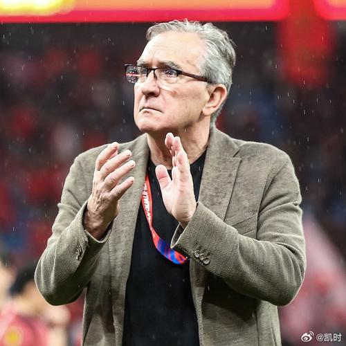 尊龙凯时：欧冠小组赛出线形势复杂，豪门几家欢喜几家愁，尊龙目前