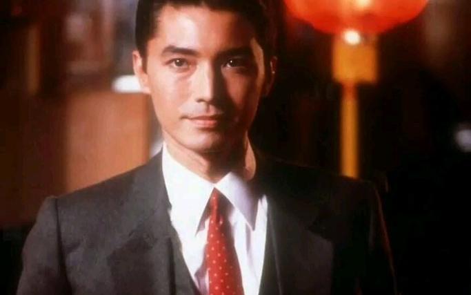 尊龙凯时app试探：托蒂、德罗西等罗马旗帜退役后的传承意义，罗马夺冠托蒂球衣被扒