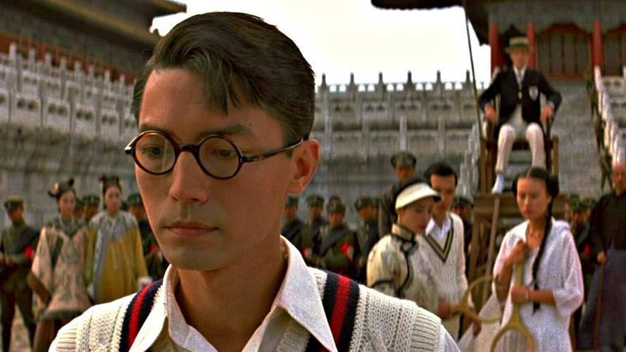 尊龙凯时app赛后点评：德甲榜首竞争，拜仁多特谁能一骑绝尘？，尊龙am i blue