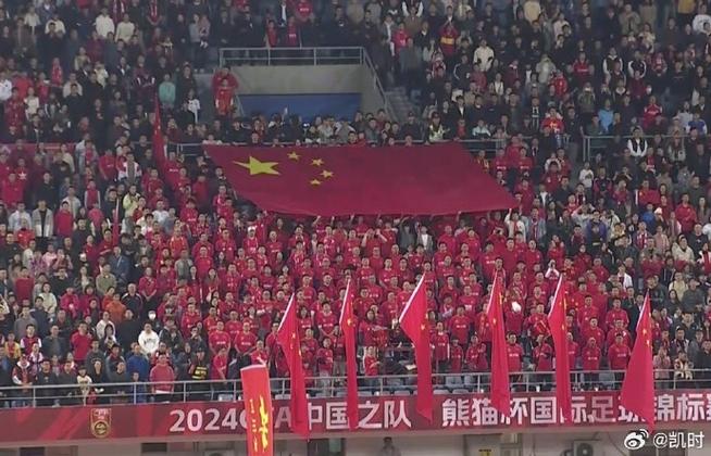尊龙凯时人生就是博官网访谈：巅峰期博尔特若改踢足球，会有什么成就？